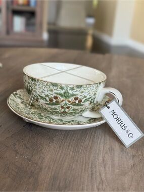 Morris & Co. Strawberry Thief Teacup & Saucer Set NWT
